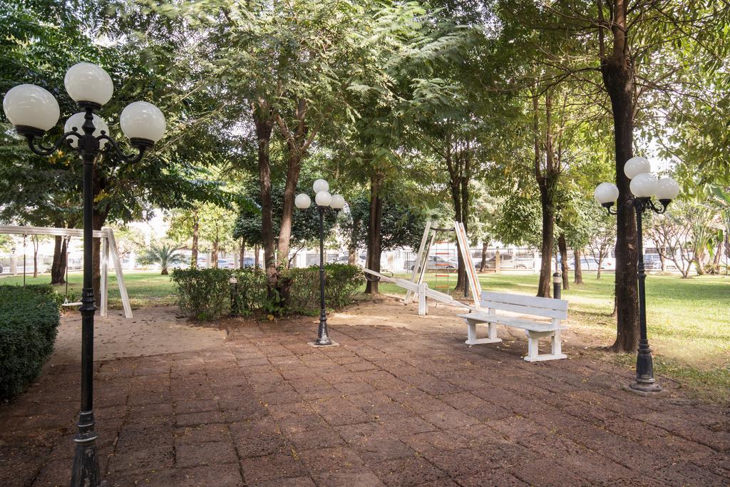 Somerset Vientiane Bagian luar foto